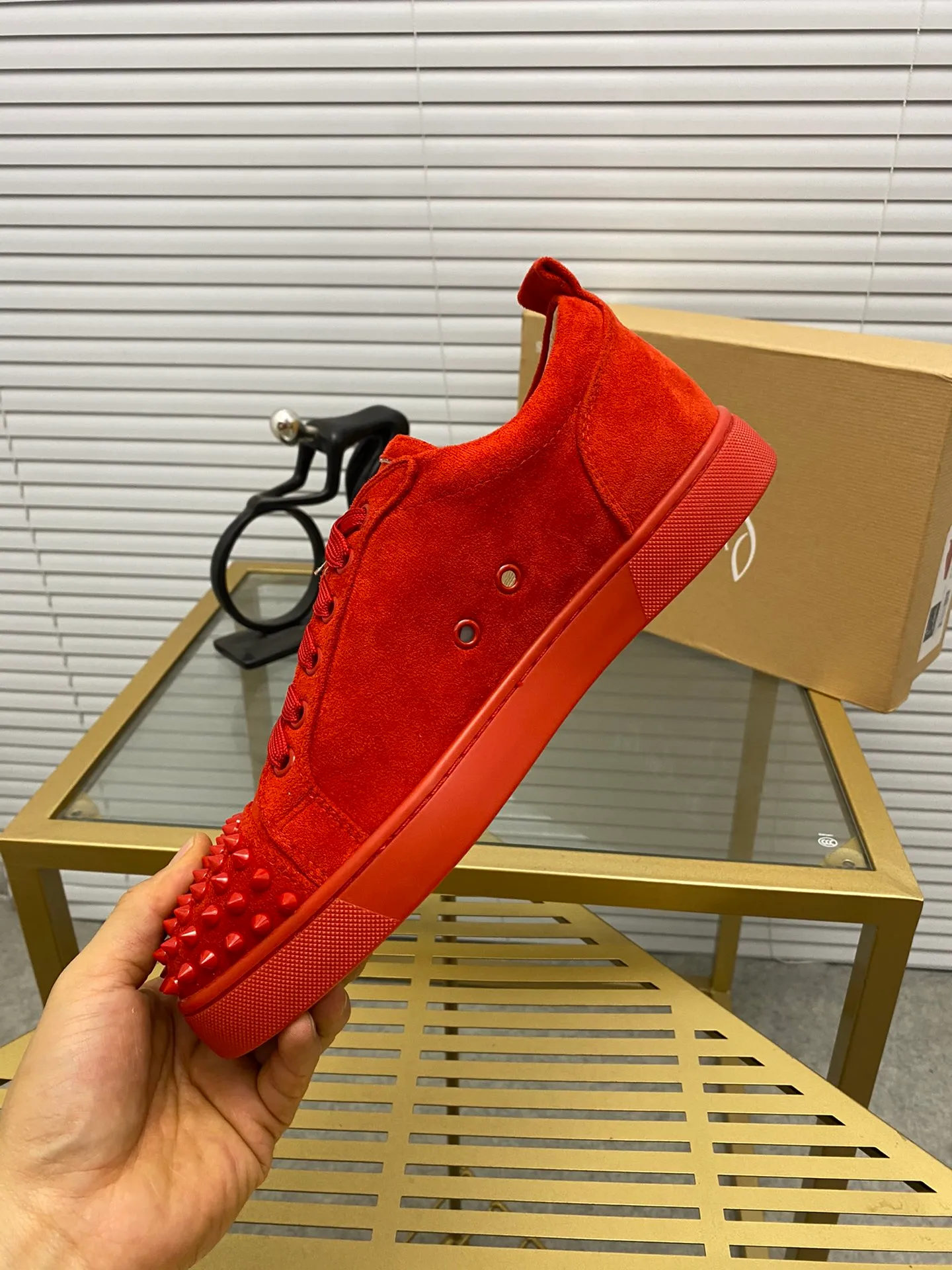 Ex-factory price 420. christian louboutin (CL red sole shoes) counter nail series, high-top casual sneakers for couples 📢 📢 📢 Exclusive hot style release 🎈🎈💪 Movable latex feet 👻 Finished outsole stitching line [satisfied] 😝Female 35-40# Male 38#-46, global supply😝 [Top version]: Original imported cowhide upper, top original leather lining, original molded TPU outsole, original 1:1 detail processing, original shoe last, large quantities in stock, rest assured as shown above